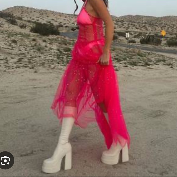 SOLD!! Steve Madden Cypress Heels - Picture 5 of 9